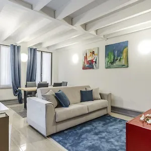 luxury-apartment-venice.hotelslidodijesolo.com/